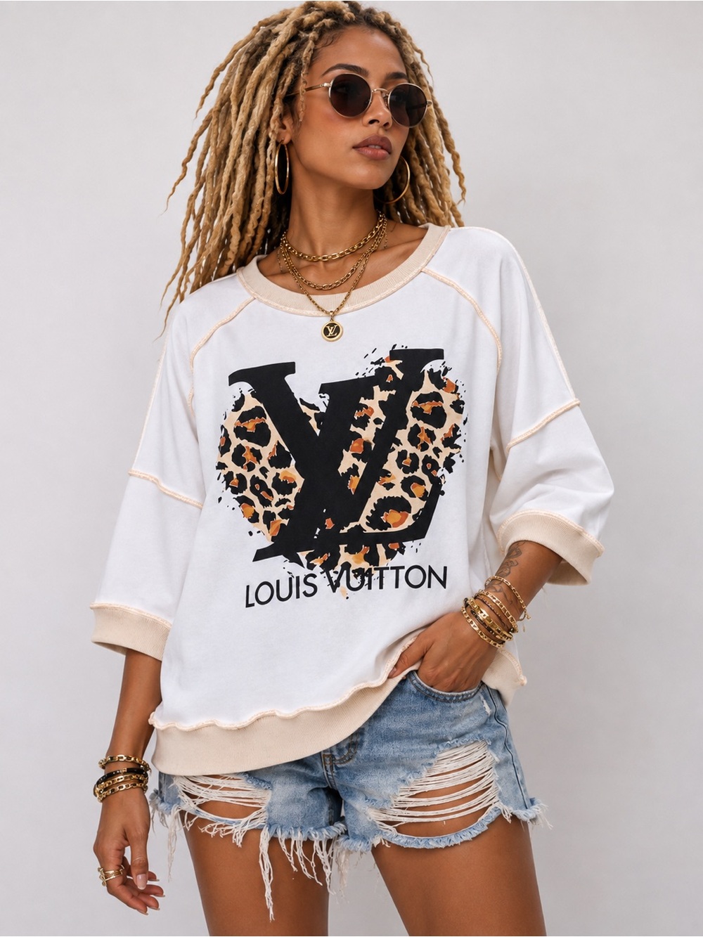 Custom LV White Sweatshirt with Leopard LV Heart Print Ptp 25